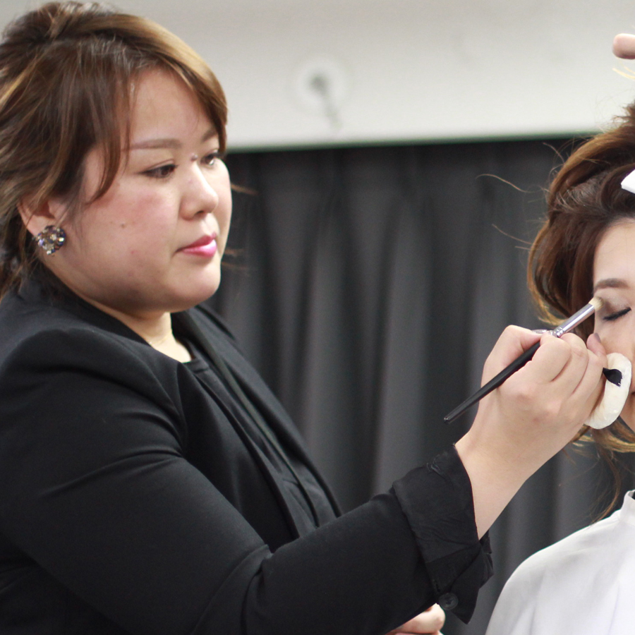 ヘアメイク講師中安祐美子