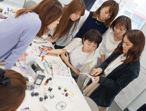 ネイル商材セミナーby Tat お知らせ ネイリスト ネイルスクール ヘアメイクスクール K Two Beauty School