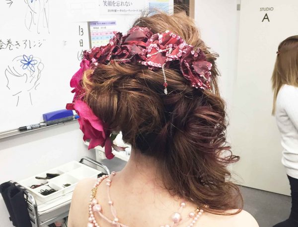エレガントヘアスタイル